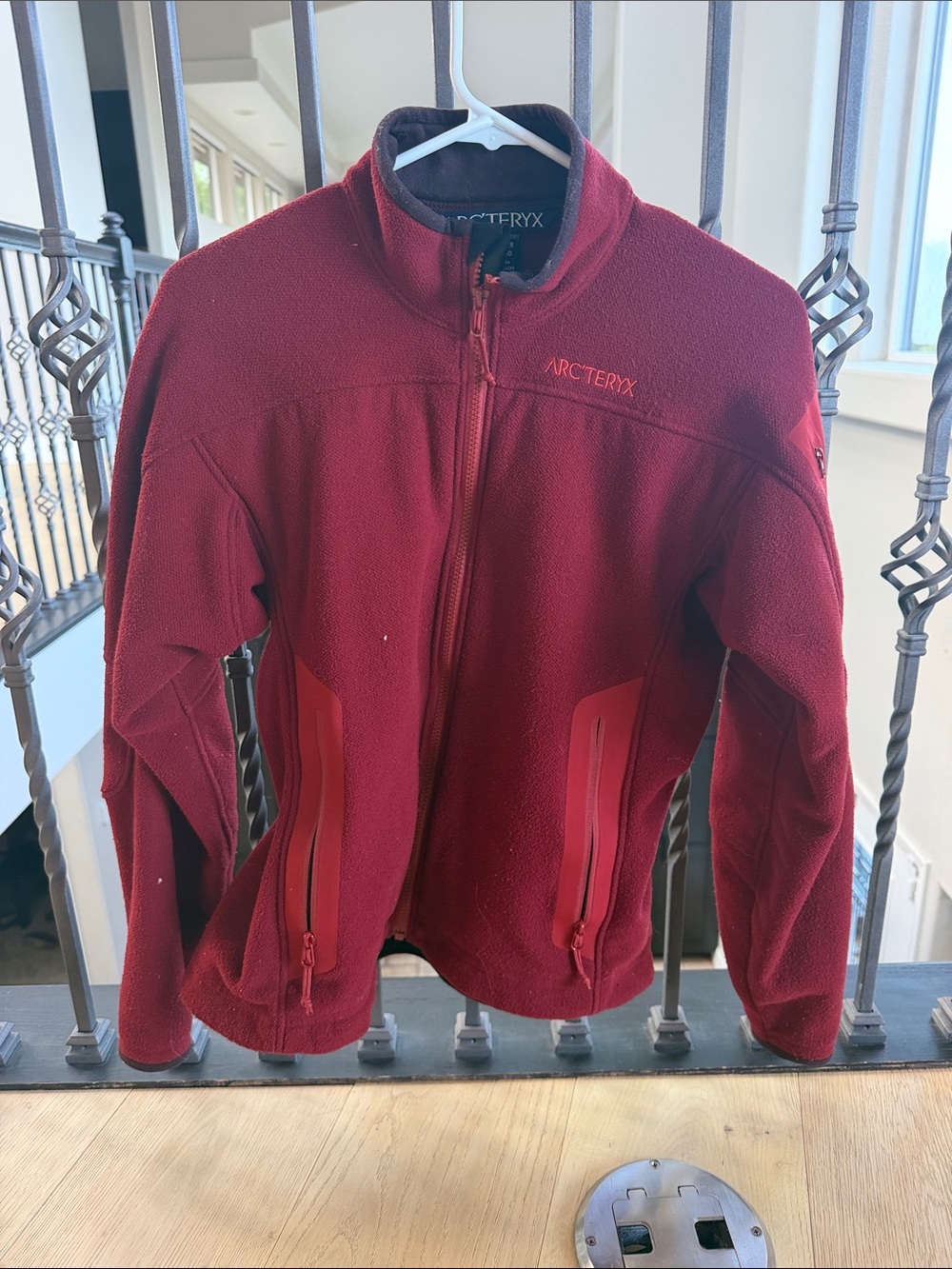 Arc'teryx Men's Burgundy Full-Zip Fleece Jacket